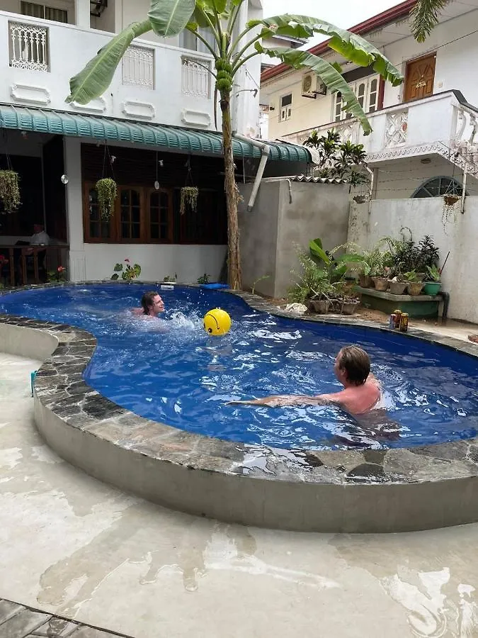 Yolanda Villa Negombo Aparthotel
