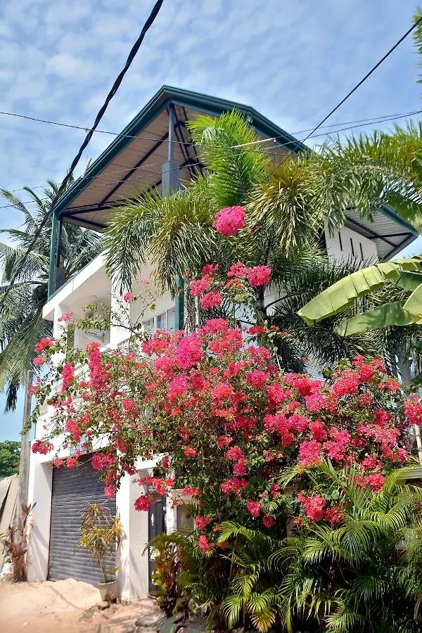 Yolanda Villa Negombo